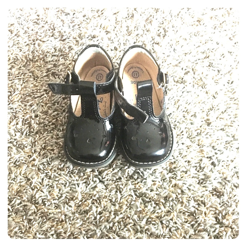 Toddler shoes